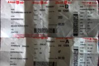 Boarding pass yang telah dimiliki 2 penumpang, tapi ditolak naik pesawat