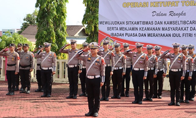 Seluruh personel Polres Nias disiapkan untuk turut menjaga keamanan dan ketertiba serta kelancaran lalu lintas menjelang dan setelah perayaan Hari Raya Idul Fitri 1446 Hijriah. JAMIL MENDROFA/BALUSENIAS.COM 