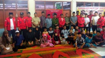 Pemuda Batak Bersatu Kepulauan Nias berbuka puasa bersama dan menyantuni 37 anak yatim piatu di Aula STM Islam Tapian Nauli pada Sabtu, 22 Maret 2025. JAMIL MENDROFA/BALUSENIAS/COM