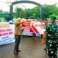BZ Zebua, memimpin aksi dukungan masyarakat kepada TNI di Markas Kodim 0213/Nias pada Jumat, 28 Maret 2025 pagi. SETIAMAN ZEBUA/BALUSENIAS.COM
