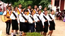 Aksi peserta dalam Perayaan Hari Anak Nasional di Kecamatan Hiliduho. AGRI HELPIN ZEBUA/BALUSENIAS.COM