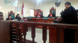 Jaksa Penuntut Umum dari Kejaksaan Negeri Lubukpakam tidak mengenakan Bef saat bersidang. MARTIN ZEBUA/BALUSENIAS.COM 