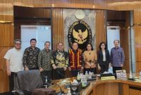 Para Tokoh yang tergabung dalam Badan Persiapan Pembentukan Provinsi Kepulauan Nias usai bertemu dengan Menteri Koordinator Politik Hukum dan Keamanan di Jakarta tahun lalu. ISTIMEWA/BALUSENIAS.COM