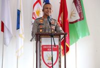 Kapolres Nias AKBP Revi Nurvelani menjadi narasumber dalam Diskusi Publik di Universitas Nias. HUMAS POLRES NIAS/BALUSENIAS.COM