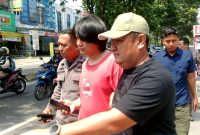 Tersangka GS ditangkap Tim Kejaksaan Negeri Gunungsitoli dan Kejaksaan Tinggi Sumatera Utara pada Kamis, 19 Juni 2025 siang di Kota Medan. ISTIMEWA/BALUSENIAS.COM