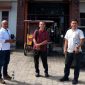 Faasaro Zalukhu, Itoloni Gulo dan Liusman Ndruru usai mengikuti Rapat Dengar Pendapat bersama Komisi I DPRD Kabupaten Nias Selatan pada Senin, 23 Juni 2025. ISTIMEWA/BALUSENIAS.COM