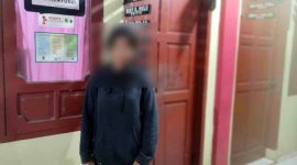 Mawar (bukan nama sebenarnya) usai dimintai keterangan atas laporan dugaan pencabulan yang dialaminya. SAROFATI LASE/BALUSENIAS.COM