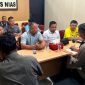Ketua KONI Kota Gunungsitoli bersama Pengurus Pertina Kota Gunungsitoli berdialog dengan Kapolres Nias AKBP Agung SDC pada Jumat, 8 Agustus 2025. AVRIL LAOLI/BALUSENIAS.COM
